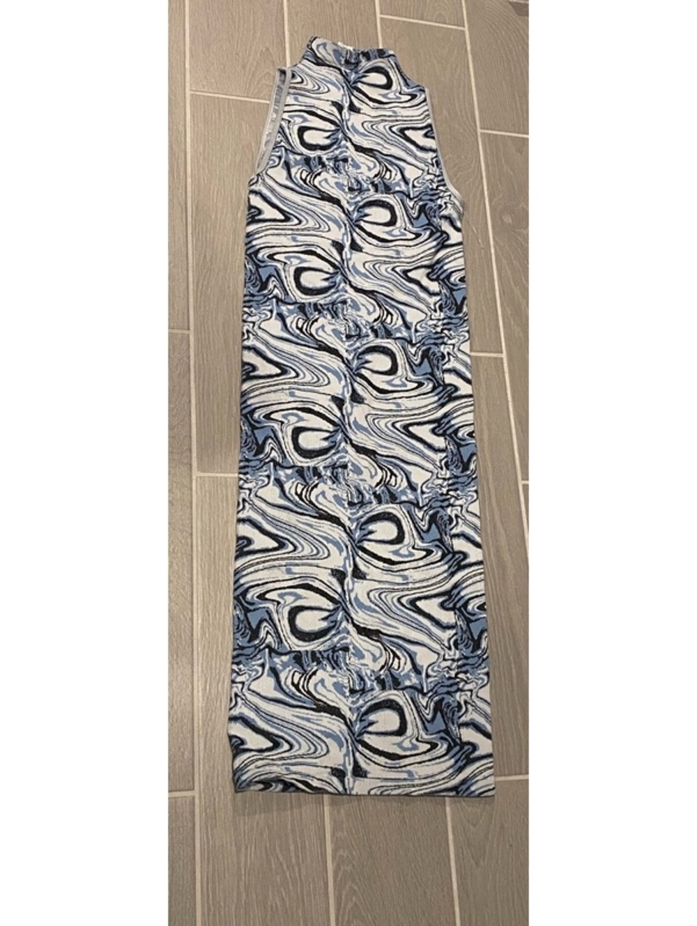 Zara Blue and White Abstract Pattern Midi Skirt